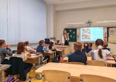 «Беспилотное» образование: в российских школах не хватает учителей