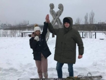 14 февраля пара харьковчан сковала себя цепью на 3 месяца для проверки своих чувств