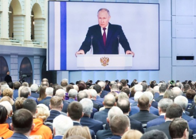 Более 80% россиян положительно оценили послание Путина Федеральному собранию
