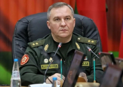 Министр обороны Белоруссии: конфликт на Украине стал горячей фазой противостояния между Западом и Востоком