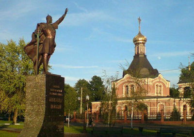 В Харькове снесли памятник Александру Невскому