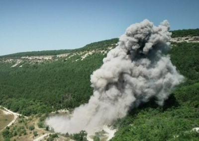 В Крыму трое суток подряд ракетные атаки. Перед Крымским мостом несколько сот машин