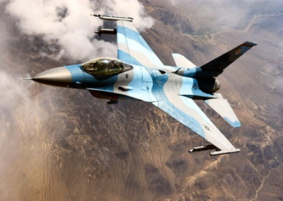 Байден пока не хочет передавать Украине истребители F-16, но ждёт «возможных успехов»
