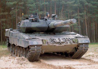 Картаполов: танки Leopard и Abrams существенно уступают Т-90