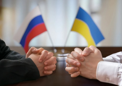Переговоры Киева и Москвы не прекращались с 2022 года?
