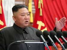 Ким Чен Ын призвал готовиться к войне и пригрозил врагам уничтожением