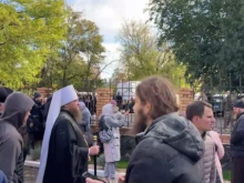 Мэр с полицией возглавили рейдерский захват Свято-Андреевского храма в Черкассах