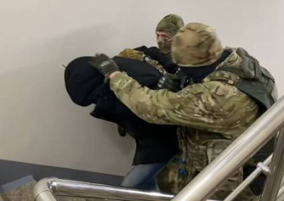 Взрывчатка в ведре, мультиварке и пылесосе: ФСБ продолжает отлов проукраинских террористов